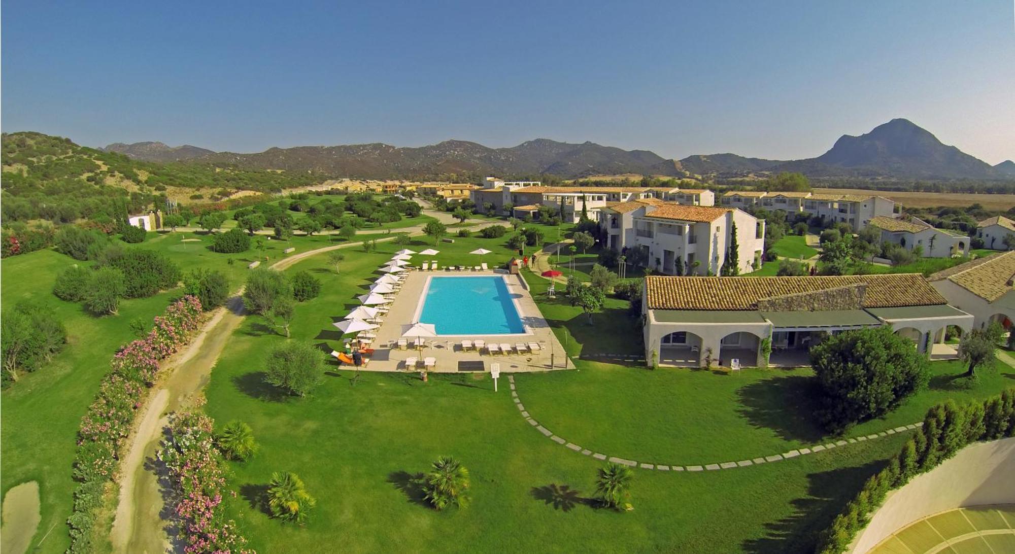Hotel Suneva Wellness&Golf, Costa Rei Esterno foto